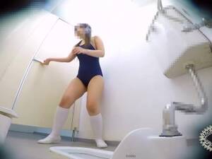 Japanese Girl Pees Swimsuit Porn - School swimsuit schoolgirl pissing herself vol.3 - Pisshamster.com