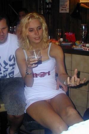 Accidental Loose Shorts Pussy - Sitting in a bar stool in a short dress and showing pussy accidentally