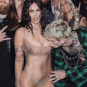 Megan Fox Fucking - Imagine your mother leaving and seeing this : r/trashy