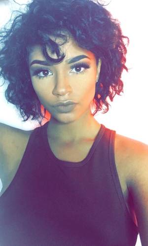 Diva Short Hair Ebony Porn - The curly and wavy hairstyle makes you look younger and fresh. Our gallery  includes layered short haircuts, chic pixies with different hair color  ideas for ...