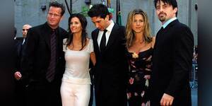 Hardcore Porn Jennifer Aniston - Jennifer Aniston says entire generation is finding 'Friends' offensive:  reports : r/stupidpol