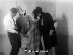 1920 Vintage Hairy Pussy - Hairy Hottie Fucks for a Good Grade (1920s Vintage) | xHamster