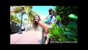 crazy public fuck - Crazy Funny Public Sex In The City! - XNXX.COM