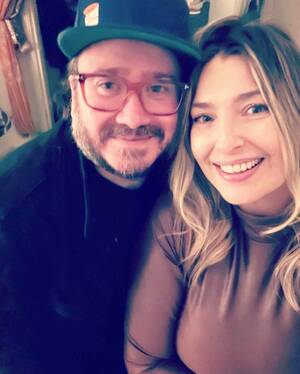 Mary Kate And Ashley Olsen Lesbian Porn - The Olsen Family: All About Mary-Kate, Ashley and Elizabeth Olsen's Siblings