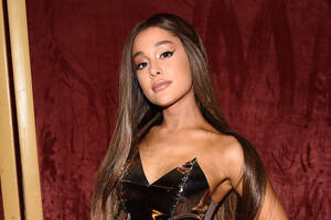 Ariana Grande Porn Tranny - Ariana Grande Facing Copyright Lawsuit Over Instagram Post | Crime News
