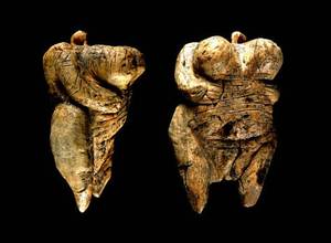 Ancient Pornography - Although the most conventional form of pornography is the one we see  nowadays, some experts claim that erotic and pornographic motifs in women's  images ...