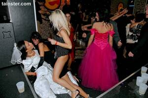 interracial fuck party wedding - Wedding party becomes a hot interracial orgy when the bride gets on her  knees - PornPics.com