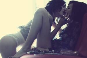 Lesbian Kissing Sex Tumblr - Lesbian Kisses