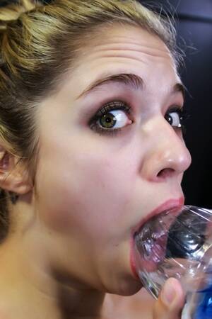 Knot Dildo Porn - Knot Dildo Porn Pics & Naked Photos - PornPics.com