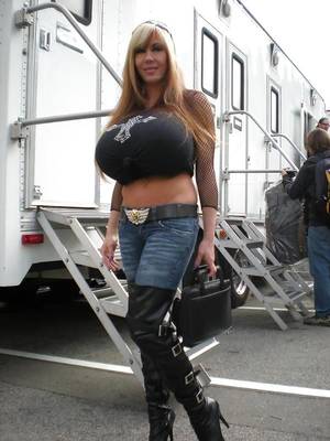 elizabeth starr big boobs - daily updated big tits and huge boobs picture galleries