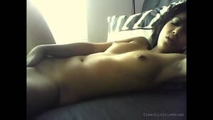 horny teen fingering on webcam - Horny brown teen fingering pussy