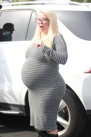 Jenna Jameson Pregnant Porn - Pregnant Jenna Jameson looks ready to pop as she shows off huge baby bump  on lunch date with fiance Lior Bitton | The Sun