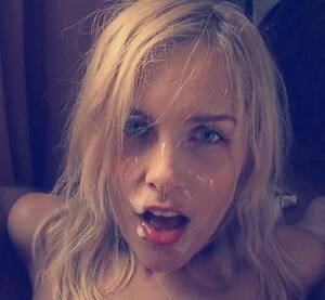 Adorable Porn Facial - Cute blonde loves a good facial Foto Porno - EPORNER