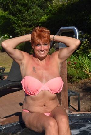 mature swimwear tits - Mature Bikini Nude & Porn Pics - ViewGals.com