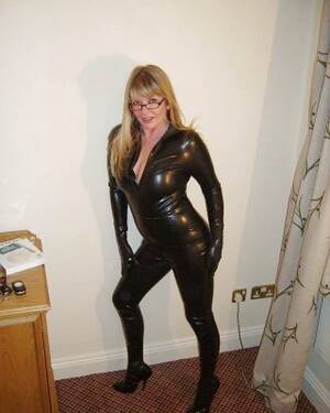 ebony bbw femdom in latex - BBW mature femdom pvc latex leather strapon 06 Porn Pictures, XXX Photos,  Sex Images #2058979 - PICTOA