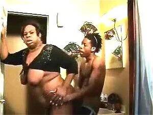 Juicy Nikki Shemale Porn - Watch Juicy Nikki Bathroom - Juicy Nikki, Tranny, Shemale Porn - SpankBang