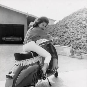 Annette Funicello Porn - Dr Hermes MORE RETRO-SCANS â€” LiveJournal