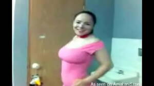 latina mature toilet sluts - Busty Latina in pink strips in the bathroom - XVIDEOS.COM