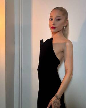 Ariana Grande Porn Piss - Why did Ariana Grande start her career as a singer? - Quora