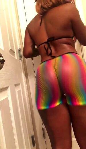 black girl shaking big booty - Watch Black Teen Shaking Big Booty On Live Her Ig is @niaaforeign - Thot,  Ebony, Amateur Porn - SpankBang