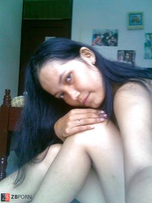 Gadis Melayu Porn - Awek melayu tudung putih tayang puting hitam