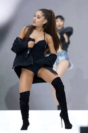 Ariana Grande Has A Pussy - Ariana : r/ArianaGrande