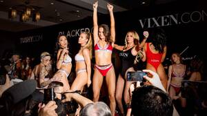 avn upskirt - How Women, Tech Took Over Porn: Inside the 2018 AVN Awards