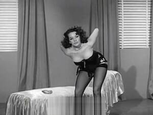 Blaze Starr Porn Tube - Blaze Starr Stripping and Teasing (1950s Vintage) - TubePornClassic.com