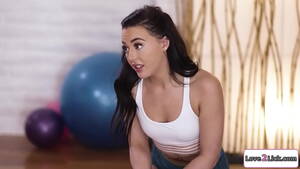 Hottest Yoga Squirt - Babe squirts in yoga instructors mouth - XVIDEOS.COM