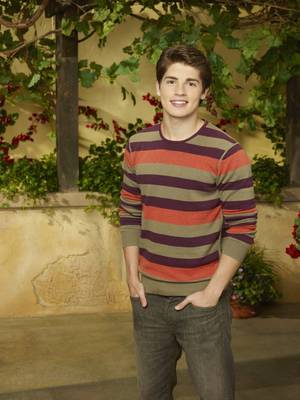 Mrs. Russo Wizards Of Waverly Place Porn Mom - The 'Wizards Of Waverly Place' Will Return In March