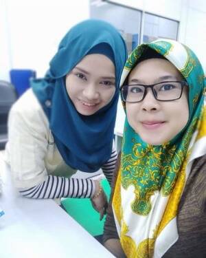 gallery hijab threesomes - Hijabi Muslim slut threesome Porn Pictures, XXX Photos, Sex Images #3945315  - PICTOA