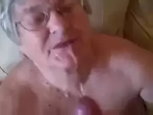 amature granny facial - Great facial on a 76 years old granny ! Amateur | xHamster