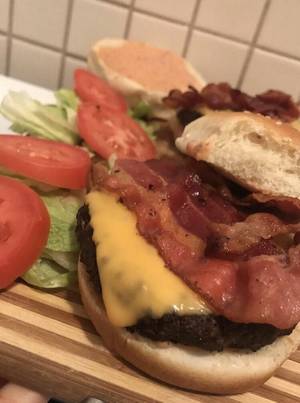 homemade porn buffalo - Home made bacon cheeseburger
