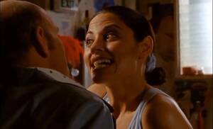 bald dude squeezes - Bald guy gets squeezed - ThisVid.com