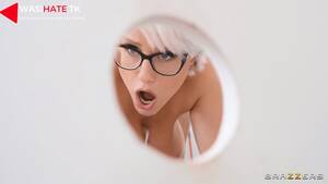 hole in a wall - The Hole In The Wall Is Amazing - EPORNER