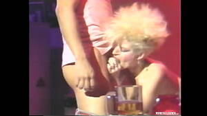 Lois Ayers - Blonde Porn Star Legend Lois Ayres Shakes Her Ass Before Getting Fucked On  Stage - XVIDEOS.COM