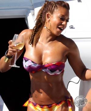 Melanie B - men eating pussy stories