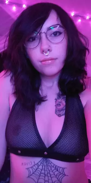 Cute Nerdy Emo Girls Porn - Pretty emo nerd nude porn picture | Nudeporn.org