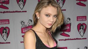 Dakota Skye Porn Star - Porn star Dakota Skye, who received backlash for flashing breasts at George  Floyd mural, found dead