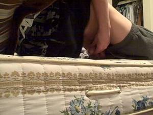 bed squeak - fuck hole in bed thinking of pussy