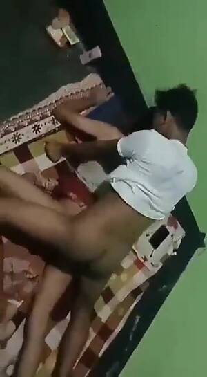 indian couple caught having sex - Desi Straight: Indian couple caught - video 2 - ThisVid.com