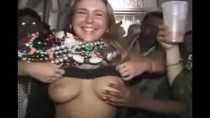 mardi gras boob cam - mardi gras big boobs grope 4 - XVIDEOS.COM
