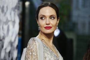 Angelina Jolie Porn - Why Does Angelina Jolie Want a New Judge in Her Divorce? | Vanity Fair
