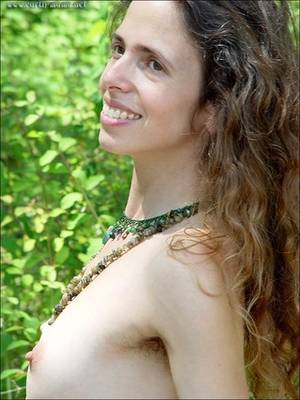 Natural Hippie Porn - maturehairy hippie goddess shows