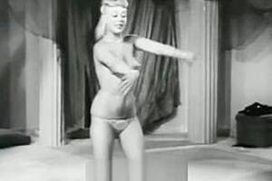 1950s Blonde Porn - Blonde Dancer Shows off Her Curves (1950s Vintage), watch free porn video,  HD XXX at tPorn.