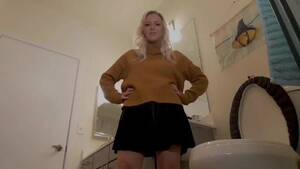 Mom Toilet Porn - media.thisvid.com/contents/videos_screenshots/8477...