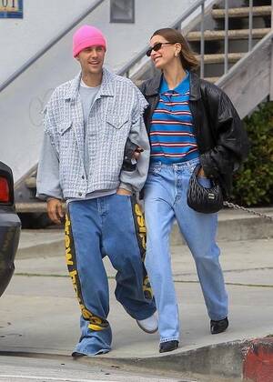 Dustin Bieber Porn - Hailey Bieber â€“ Janet Charlton's Hollywood, Celebrity Gossip and Rumors