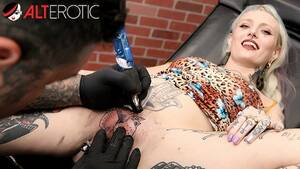 Anime Porn Vagina Tattoo - Inked up Hottie Sully Savage has her Clit Tattooed - Pornhub.com