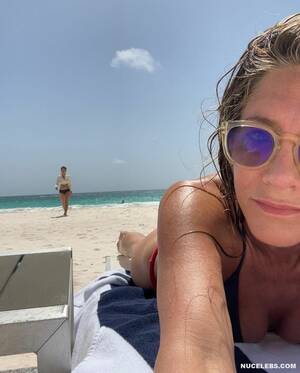 Jennifer Aniston Fake Naked Lesbian - Jennifer Aniston Nude