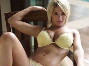 Gemma Atkinson Porn - Gemma Atkinson unveils her new 2010 calendar